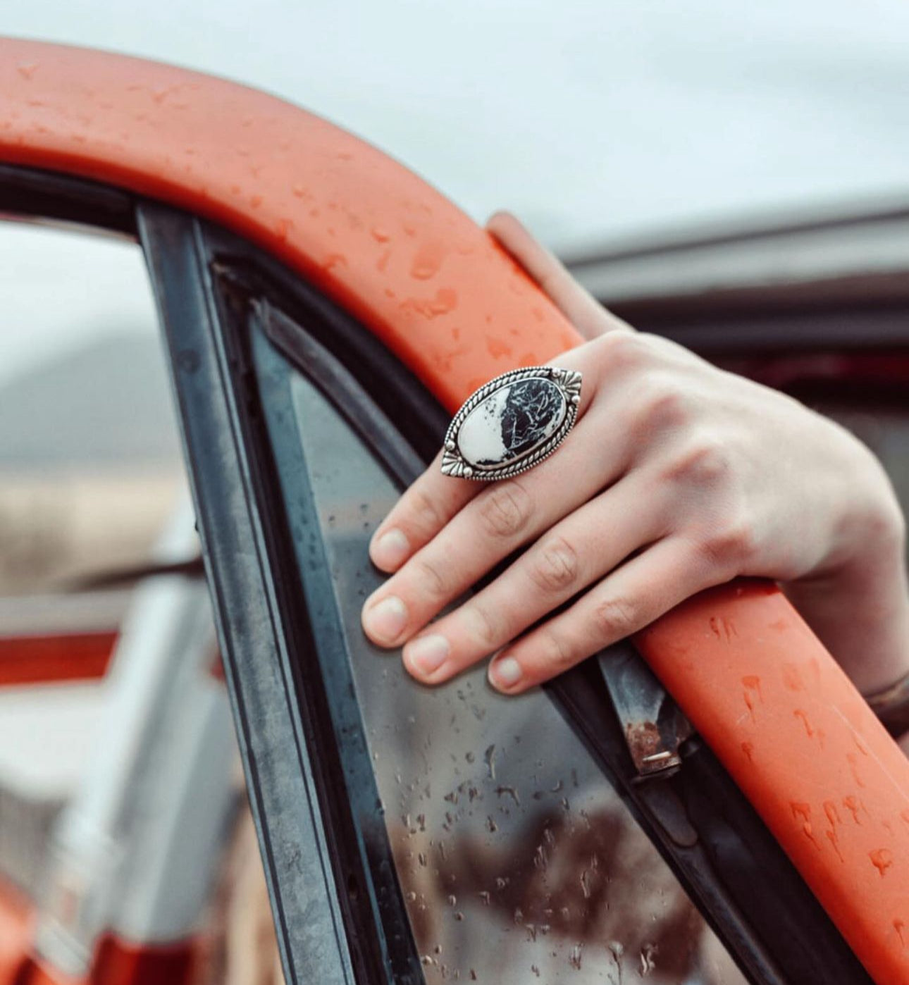 White Buffalo Oval Ring {Size 8}